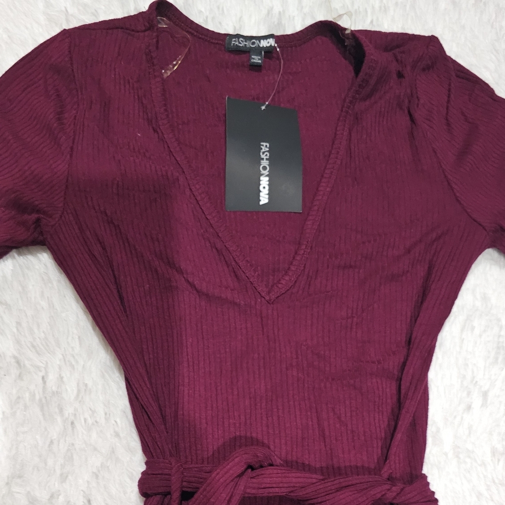 Fashion nova burgundy midi  dress.size S.